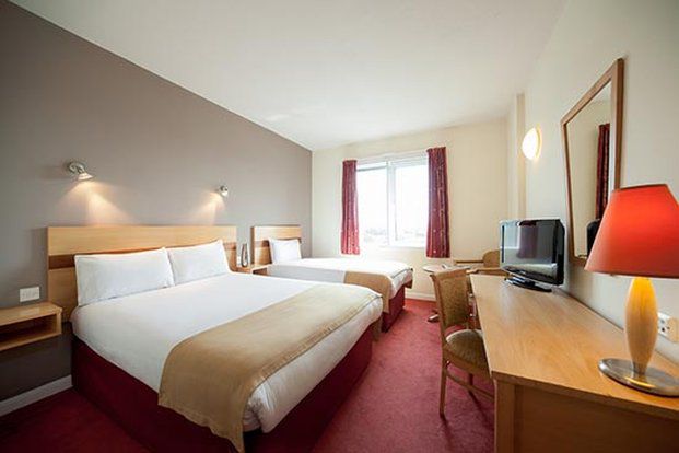 Leonardo Hotel Плімут Номер фото
